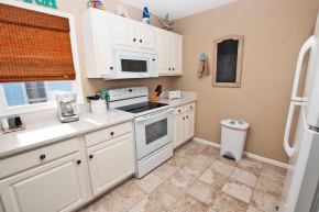 M11, Sandy Paws- Oceanside, Hot Tub, Community Amenities!